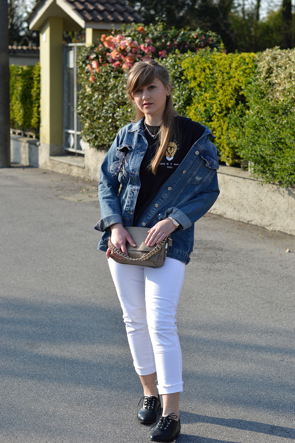 White jeans & denim jacket it's a good idea. The Dress Sense