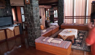Living Room Villa Gartik Living Room Villa Gartik ini cukup unik