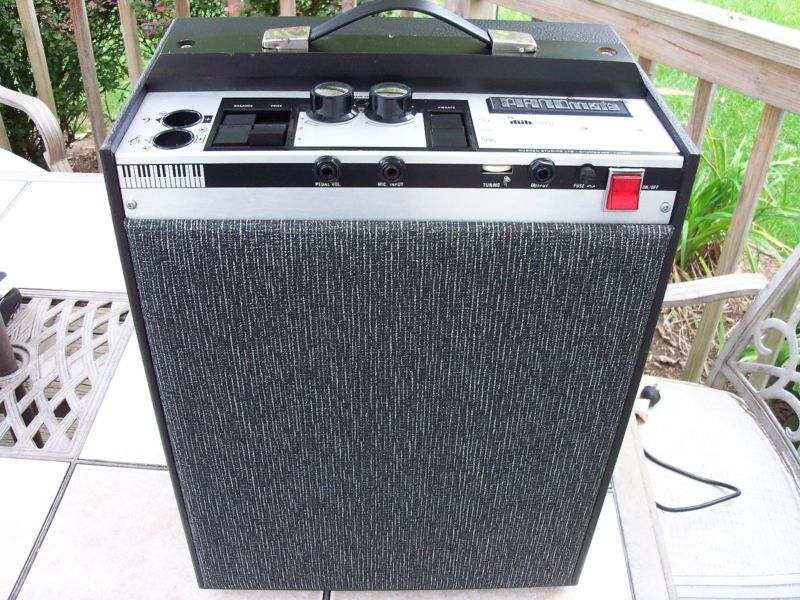 Synth amp deals