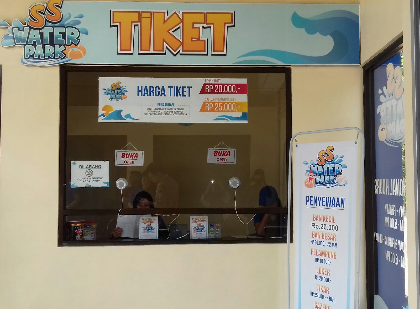 Sumiyati Sapriasih: Liburan Ke SS Water Park Taman Mini ...