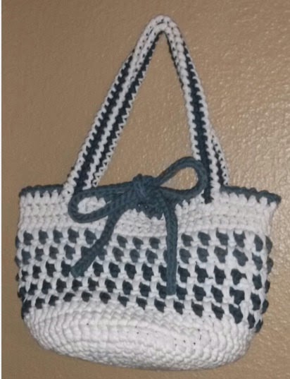 Plastique Recreations: Tarn Pop Tab Bracelet - Free Crochet Pattern