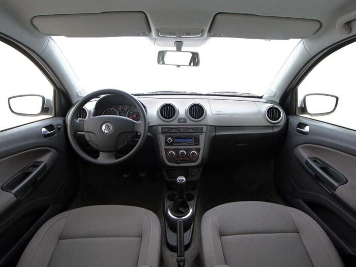 Volkswagen Voyage 2011 Confortline - painel