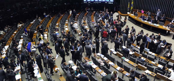 Veja quais parlamentares baianos são a favor da reforma Em todo o país, 190 parlamentares já se posicionaram favor da medida, que tramita na Câmara Federal