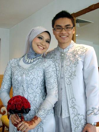 Model Kebaya Akad Pengantin Dan resepsi Pernikahan