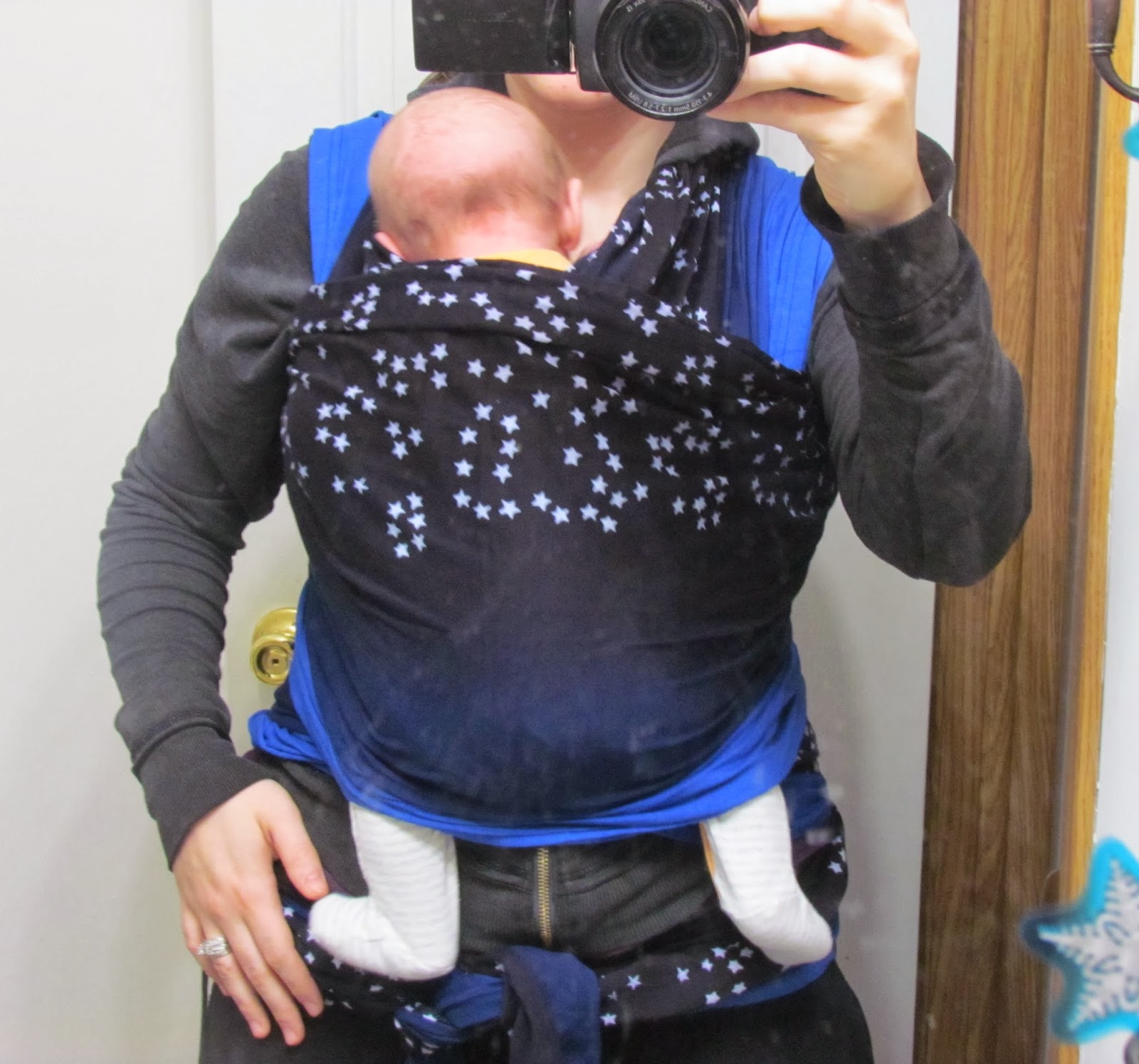 Mommy's Favorite Things Wrapsody Stretch Hybrid Review