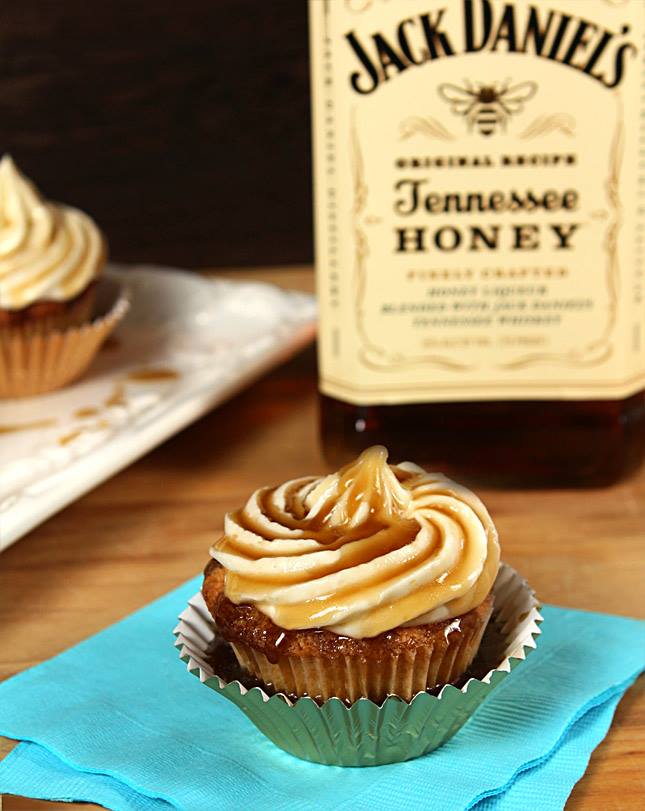 recipes cooking Jack Daniels Honey Whiskey Cupcakes with a Bourbon Drizzle