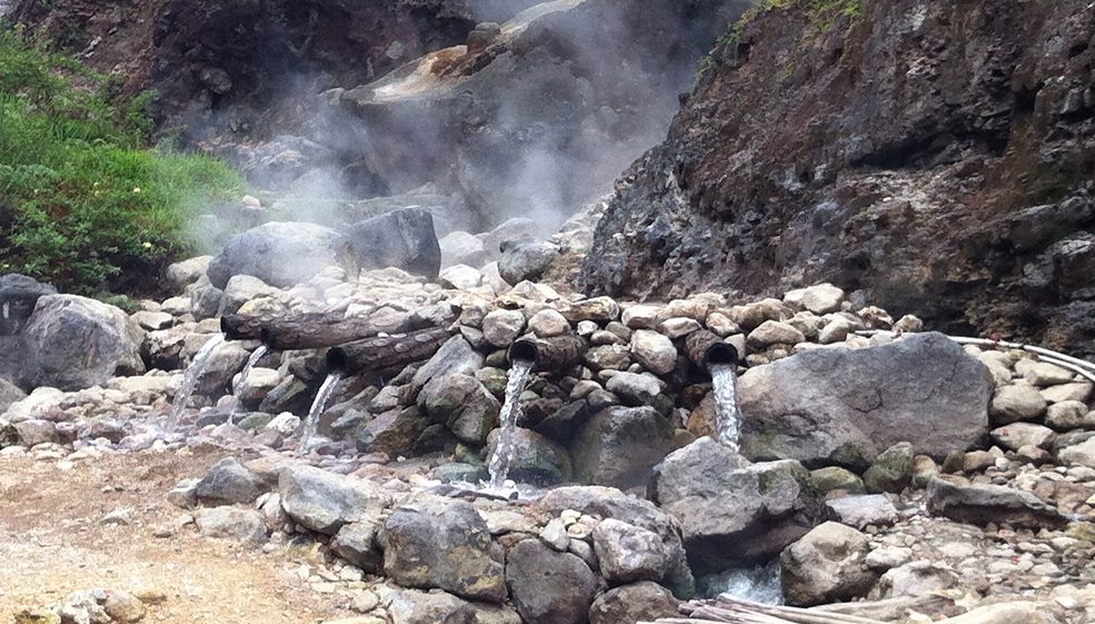 Definite yet random Thoughts: Bandung: Kawah Cibuni (Cibuni Crater)