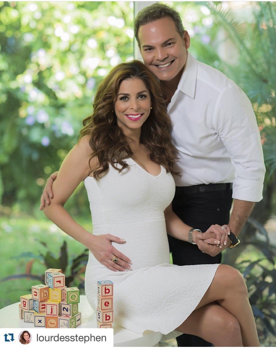 Picoteando el Espectaculo La periodista dominicana Lourdes Stephen