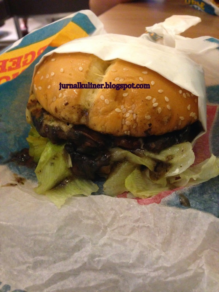Carl's Jr. Charbroiled Burger Catatan Kuliner