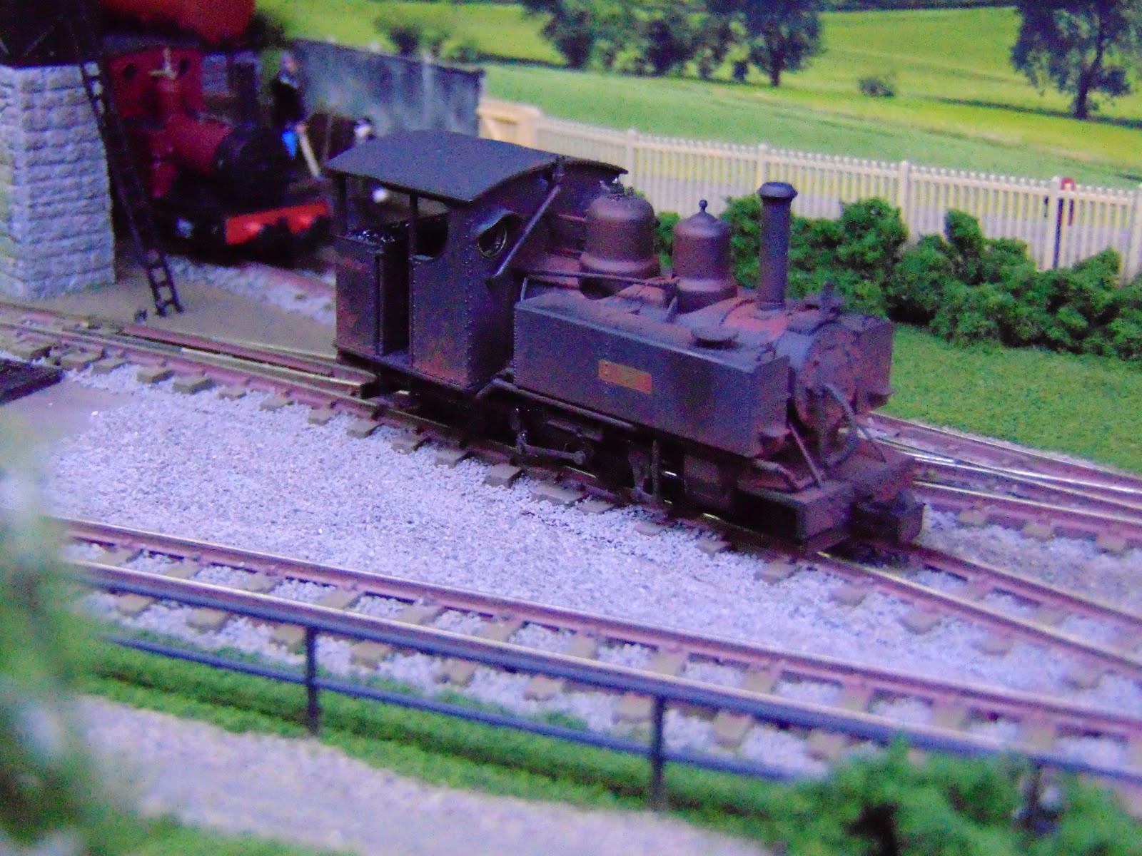 Dorset Railway Modelling Bachmann 009 Baldwin runs on Hillbrow.