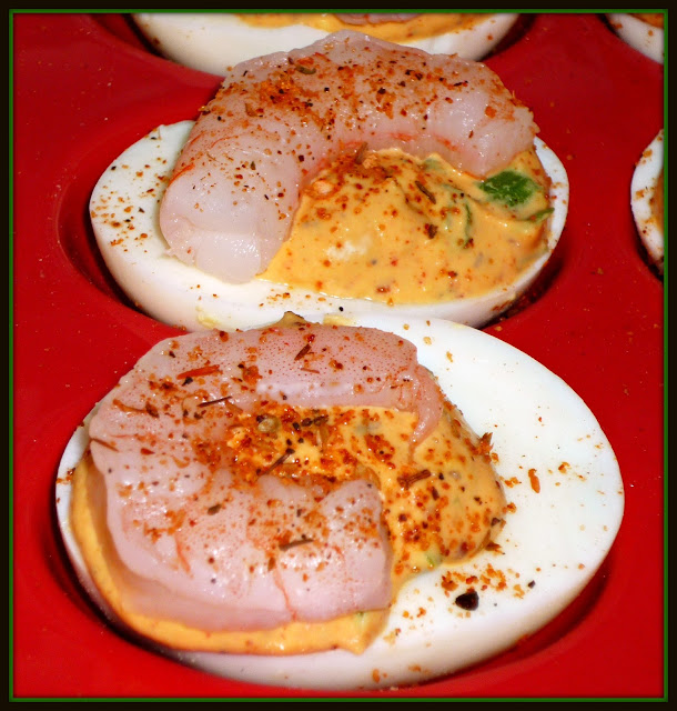 24 Creative Deviled Egg Recipes #SundaySupper 24 Creative Deviled Egg Recipes #SundaySupper