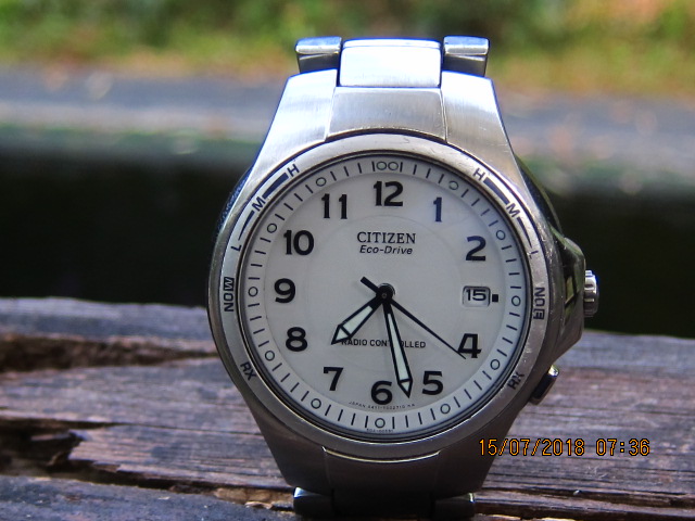 citizen eco drive radio controlled wrong time