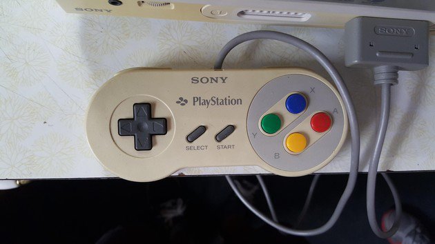 Αυτό είναι το θρυλικό SNES-CD 1