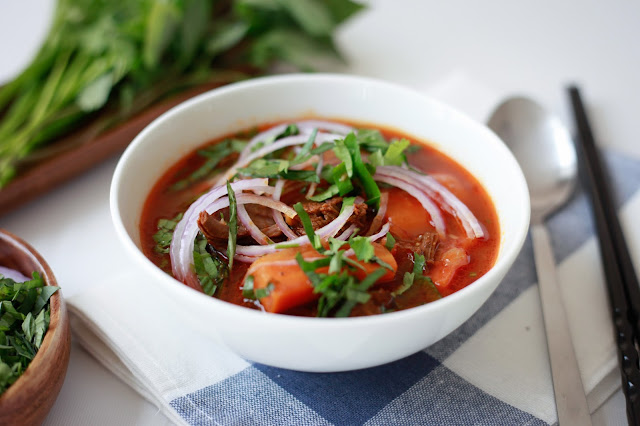 Pressure Cooker Vietnamese Bo Kho (Beef Tomato Stew)