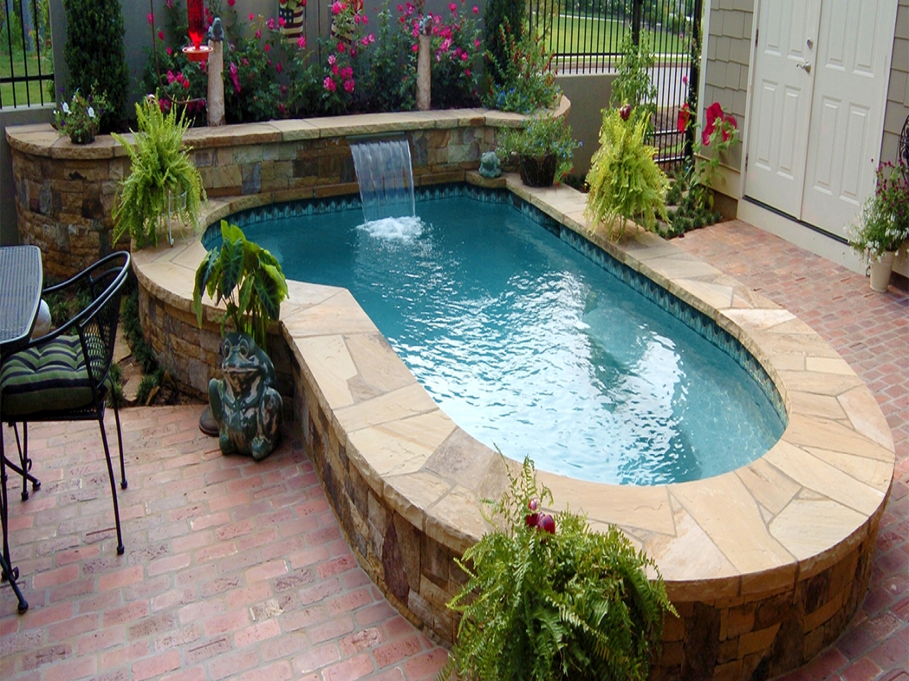  Inground Pools For Small Yards 