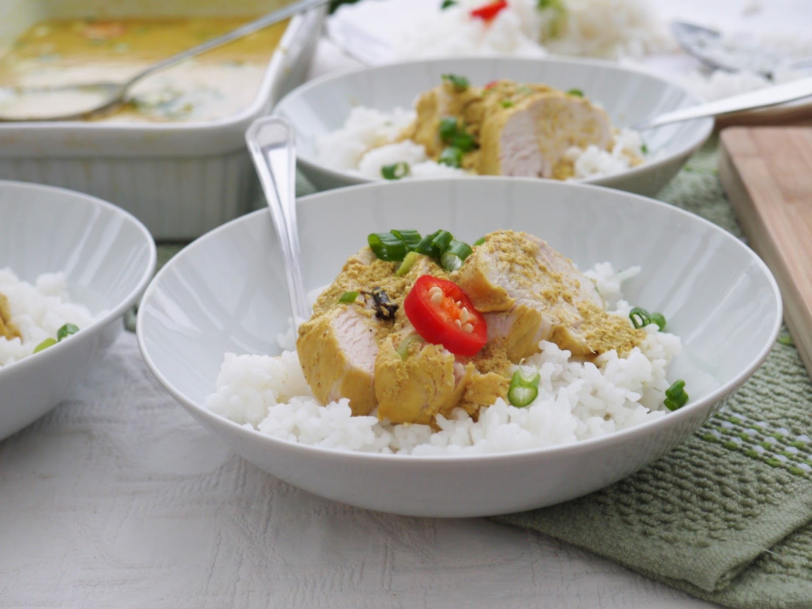 This Muslim Girl Bakes Spiced Chicken in Yoghurt Sauce.
