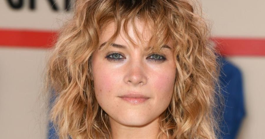 Sarah Jones For All Mankind World Premiere in Westwood - Hollywood Stars