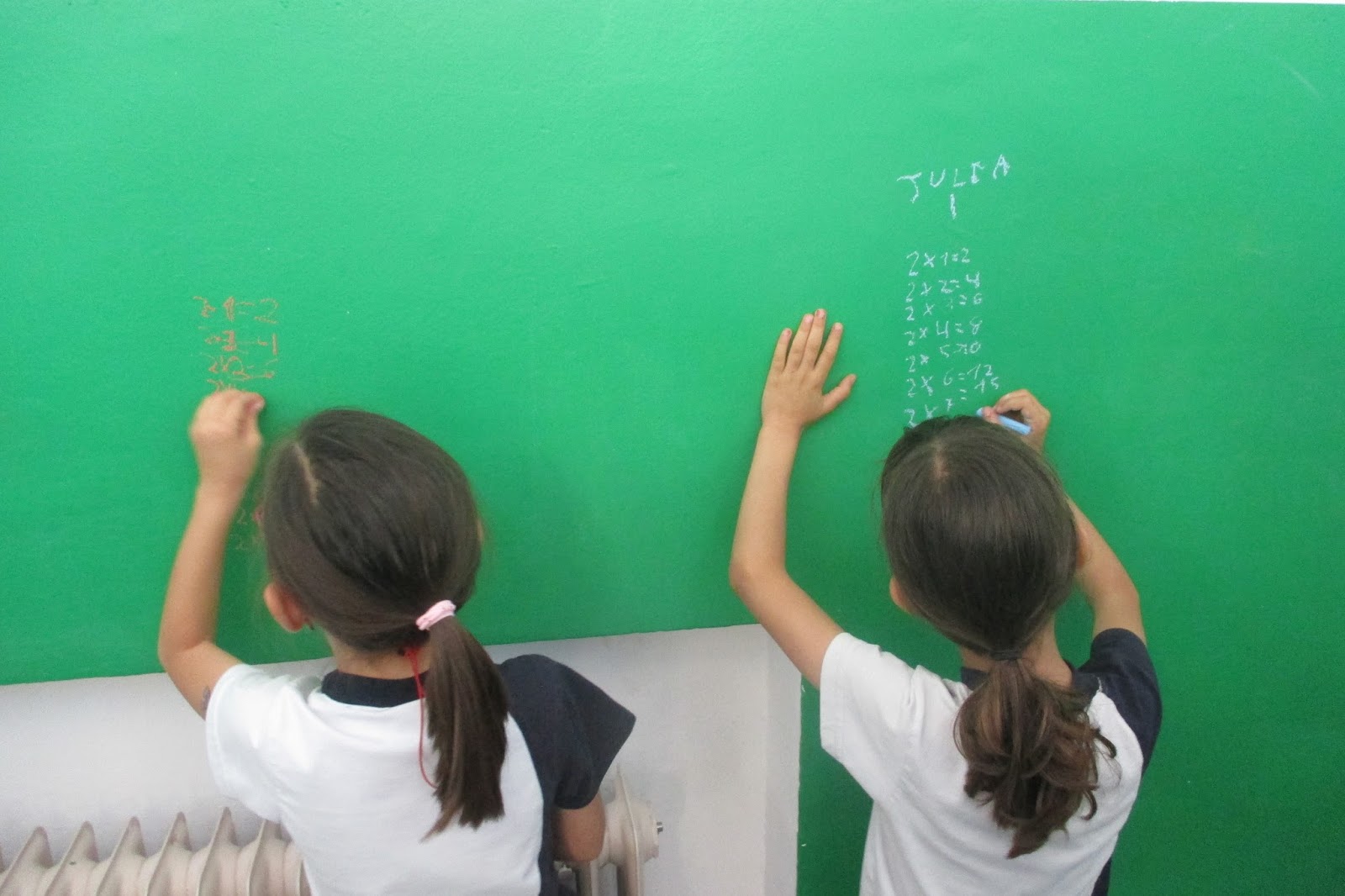 PORTFOLIO EDUCATIVO REPASO TABLAS EN LA PAREDPIZARRA