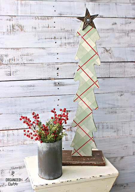 Ugly Wooden Thrift Shop Christmas Tree Upcycle #stencils #oldsignstencils #buffalocheck #plaid #rusticChristmas