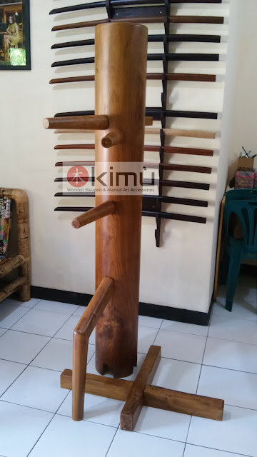 KIMU Gold Tiger Wooden Dummy / Mok Yan Jong 170cm KIMU Gold Tiger Wooden Dummy / Mok Yan Jong 170cm