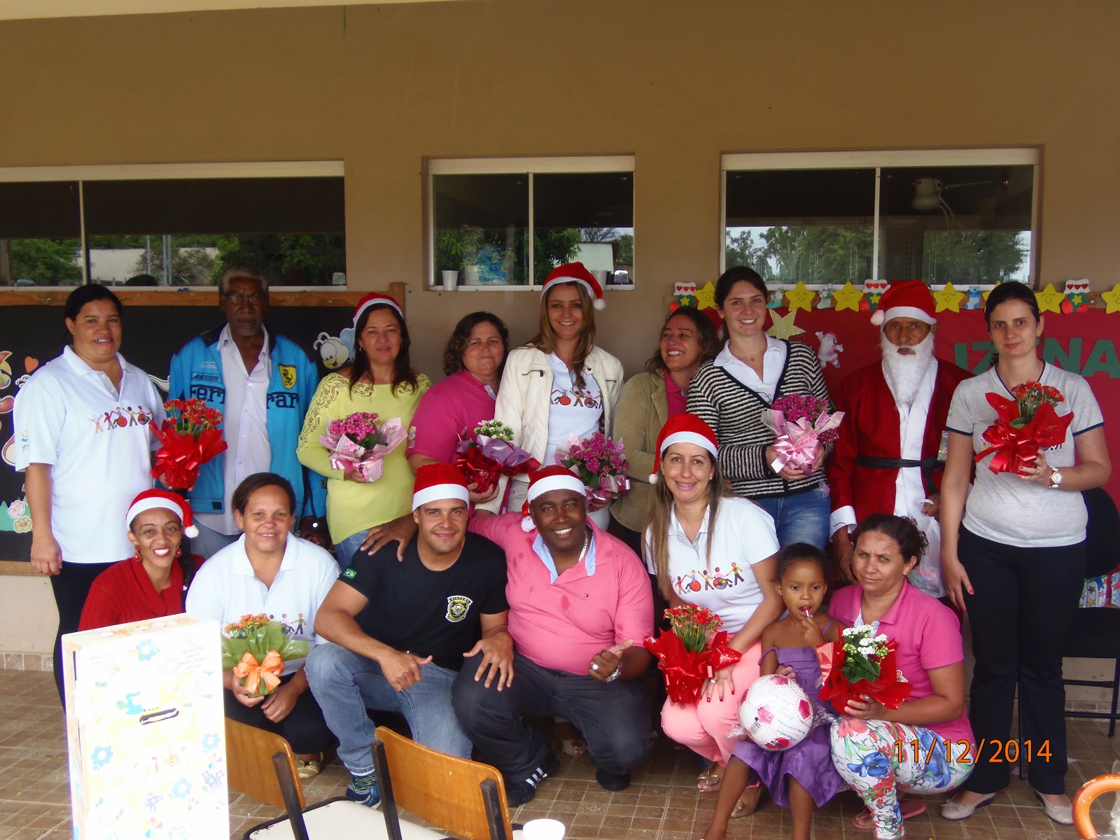 A VOZ DO POVO : Parabéns para as crianças e funcionários da “APAE” de
