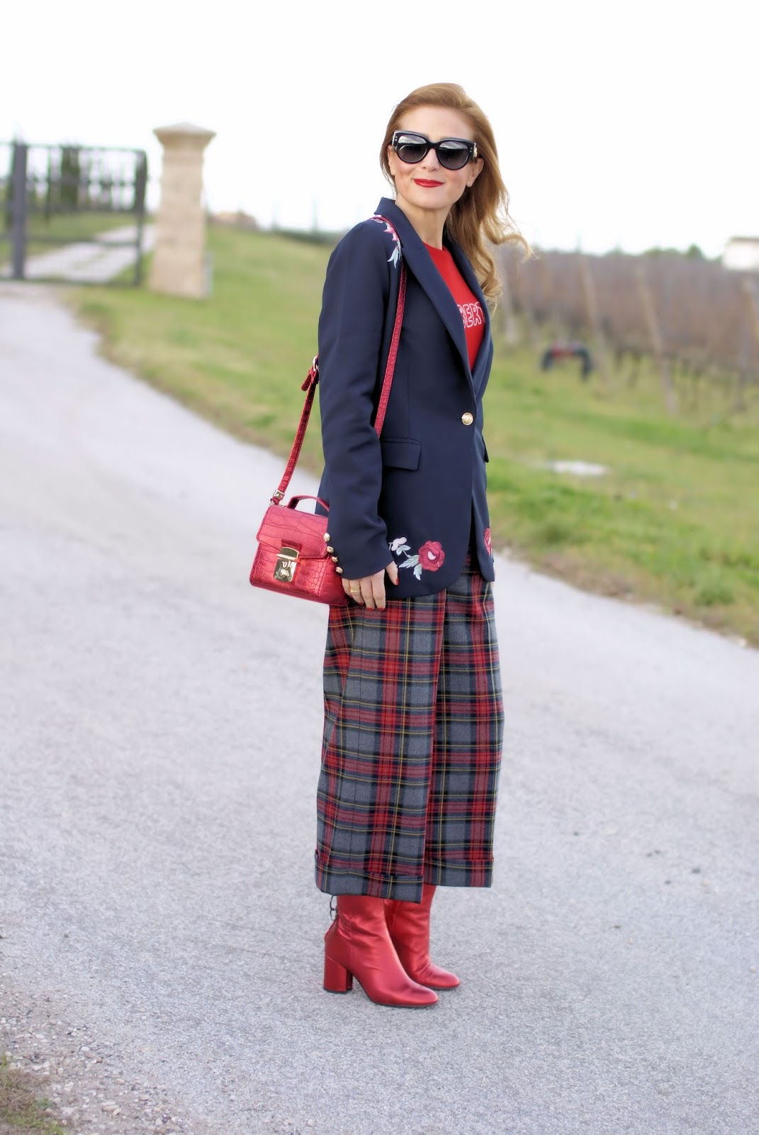 Zaful embroidered blazer and plaid pants on Fashion and Cookies fashion blog, fashion blogger style