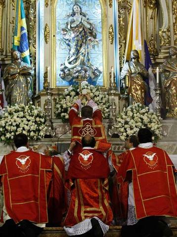 CATHOLICVS: M\u00e1s im\u00e1genes de la Liturgia tradicional en Brasil ...
