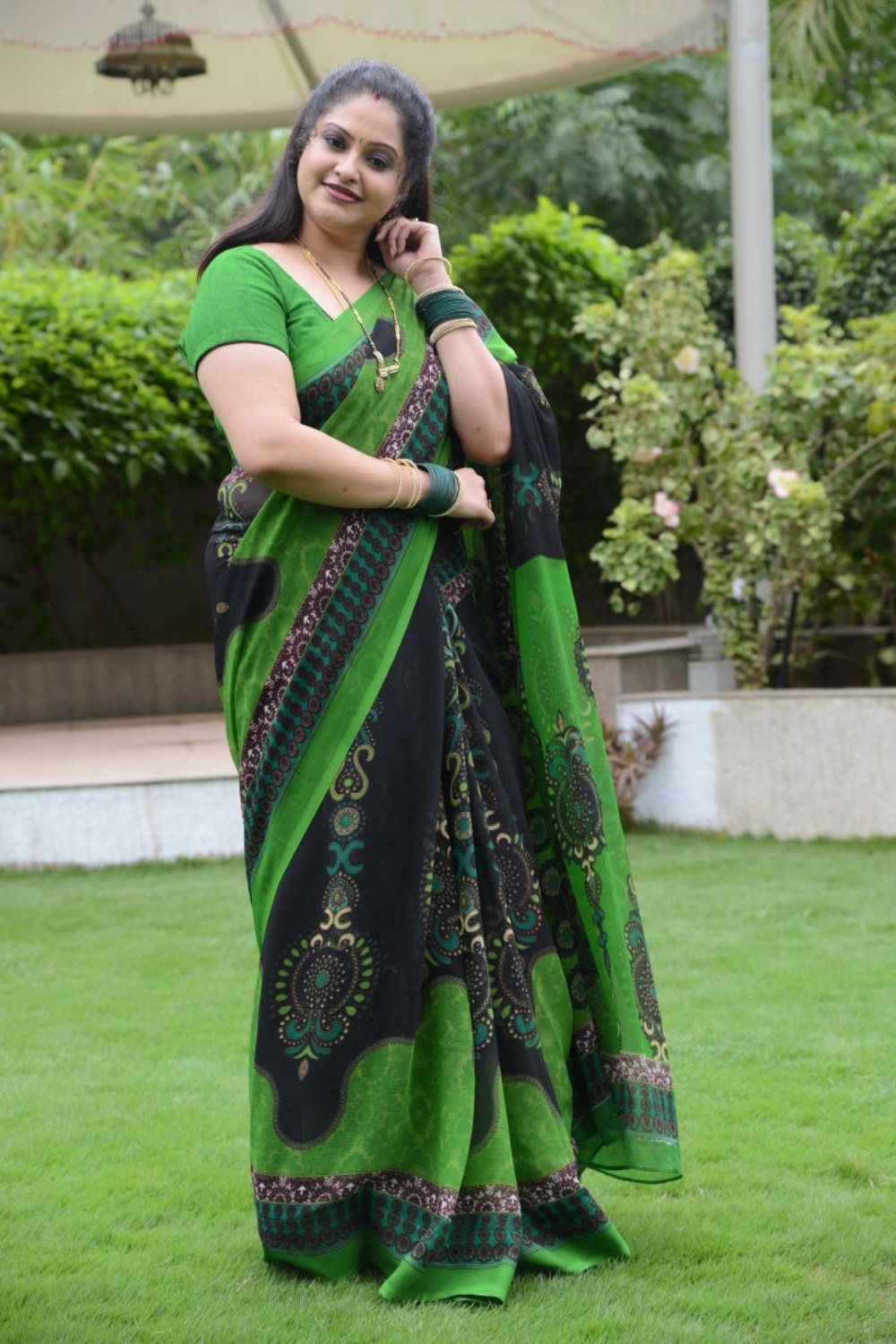 All Indian Beauties: Rassi Beautiful Photo Stills in Green Saree