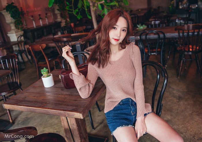 The beautiful Park Soo Yeon in the fashion photo series in March 2017 (302 photos)