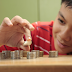 Enseñando a coleccionar monedas a los niños