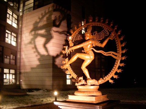 Simulación De Sacrificio Ritual Humano Es Filmado En CERN Shiva
