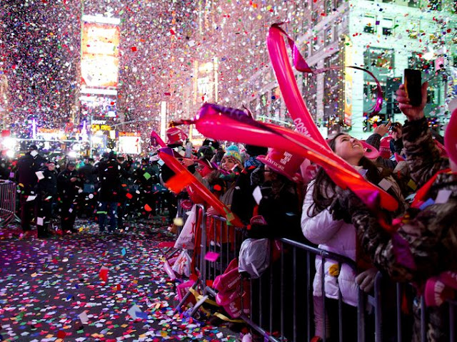 Best Places to See New Year 2016 Fireworks - Travel Tip Centre