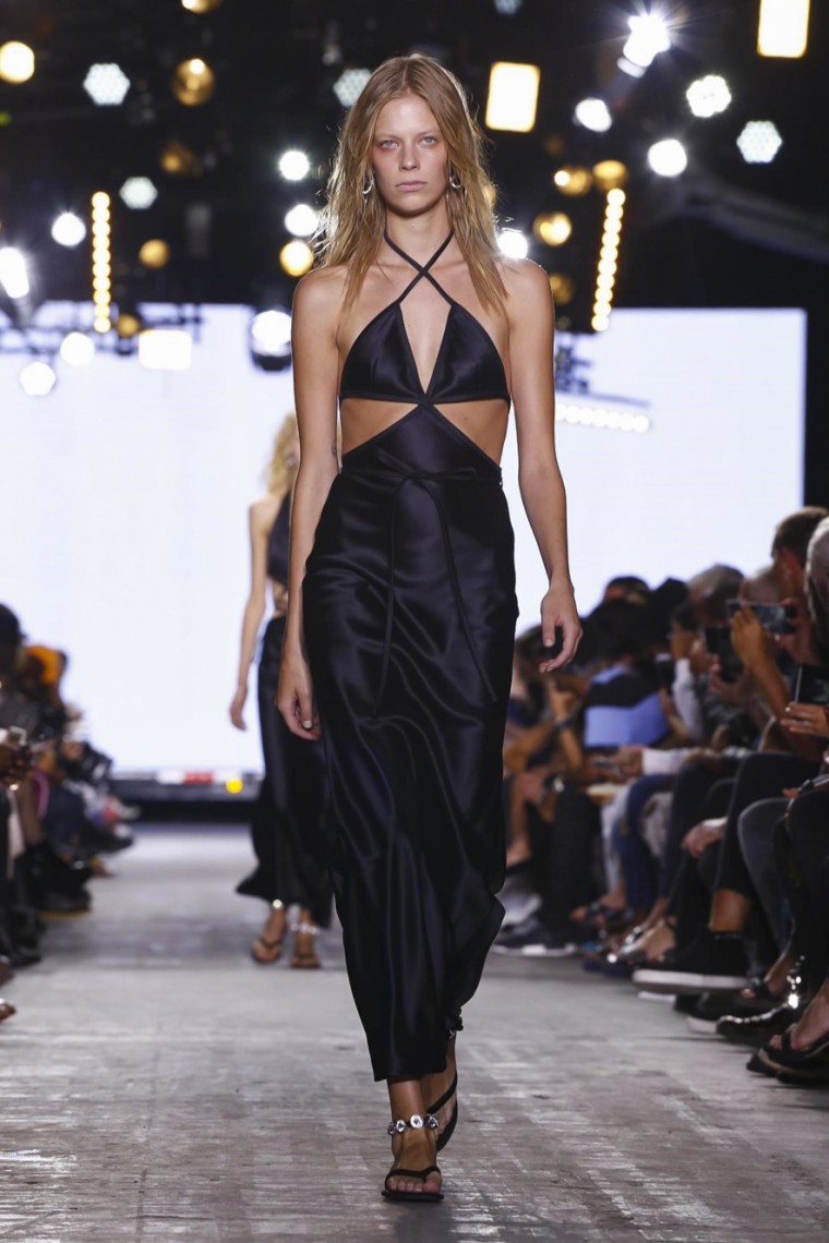 Alexander Wang- Spring Summer 2017 - New York Fashion Week alexander-wang, alexander-wang-ss17, alexander-wang-spring-summer, alexander-wang-spring-summer-2017, alexander-wang-spring-summer-new-york-fashion-week, alexander-wang-printemps-ete, dudessinauxpodiums, du-dessin-aux-podiums, nfwlive, nfw16