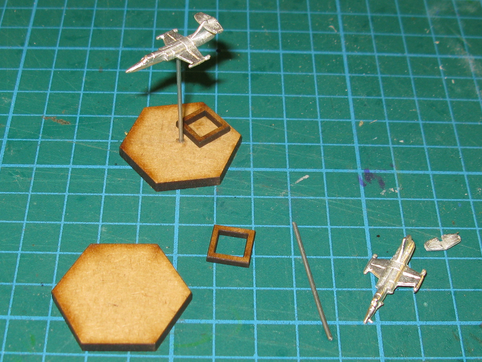 Jim's Wargames Workbench Home Made Flight Stands How to..?