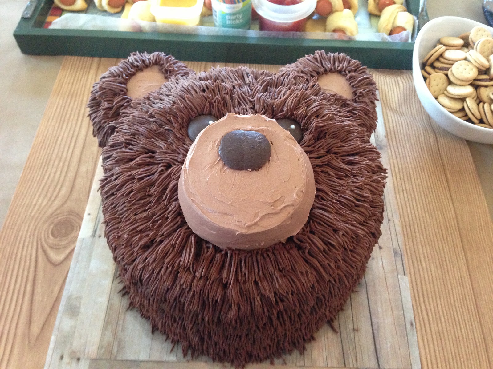 3-little-things-easy-bear-cake