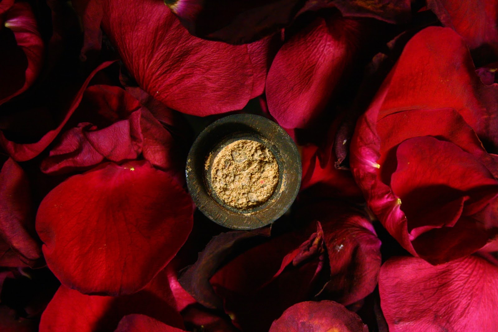 VIA HEDERA The Chocolate Rose Limesugar Philter