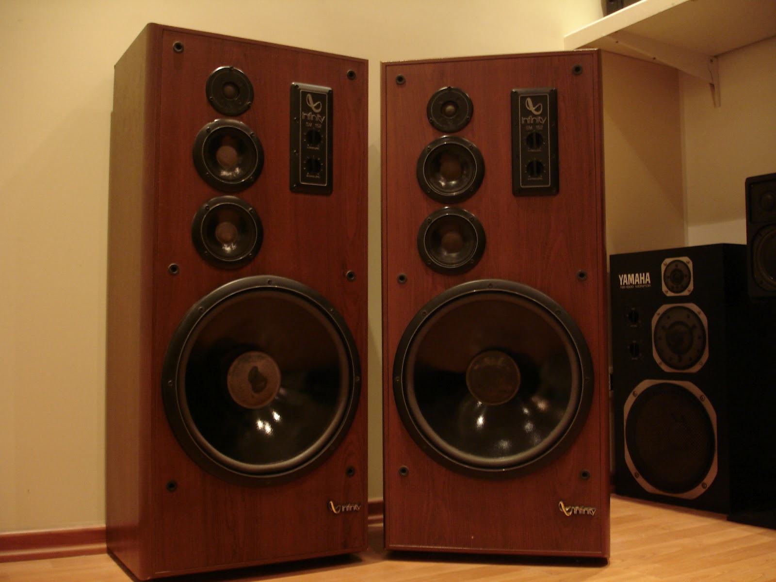 AUDIOGASTY: Infinity SM-152