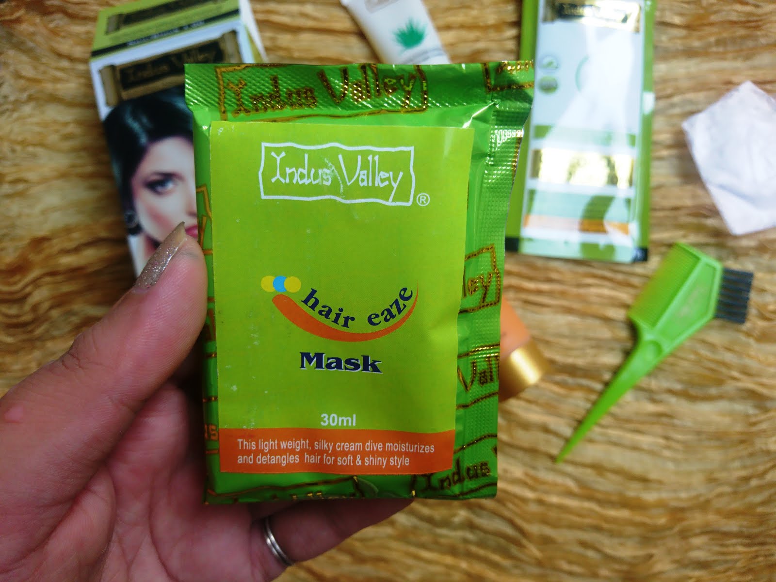 Indus Valley Gel Hair Colour Black Amrit Kaur (Amy) Beauty & Lifestyle Blogger and YouTuber