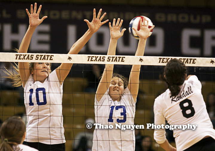 11/1719/11 UIL Volleyball State Championship 2011 thao nguyen's