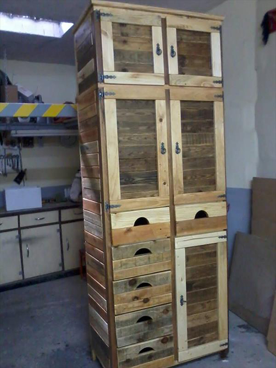 8 ide inspiratif Lemari  kabinet unik dari kayu  palet  bekas  