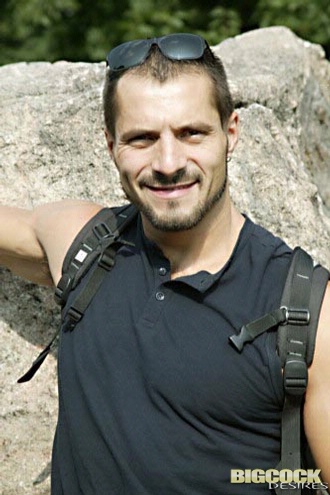 uom0: Arpad Miklos