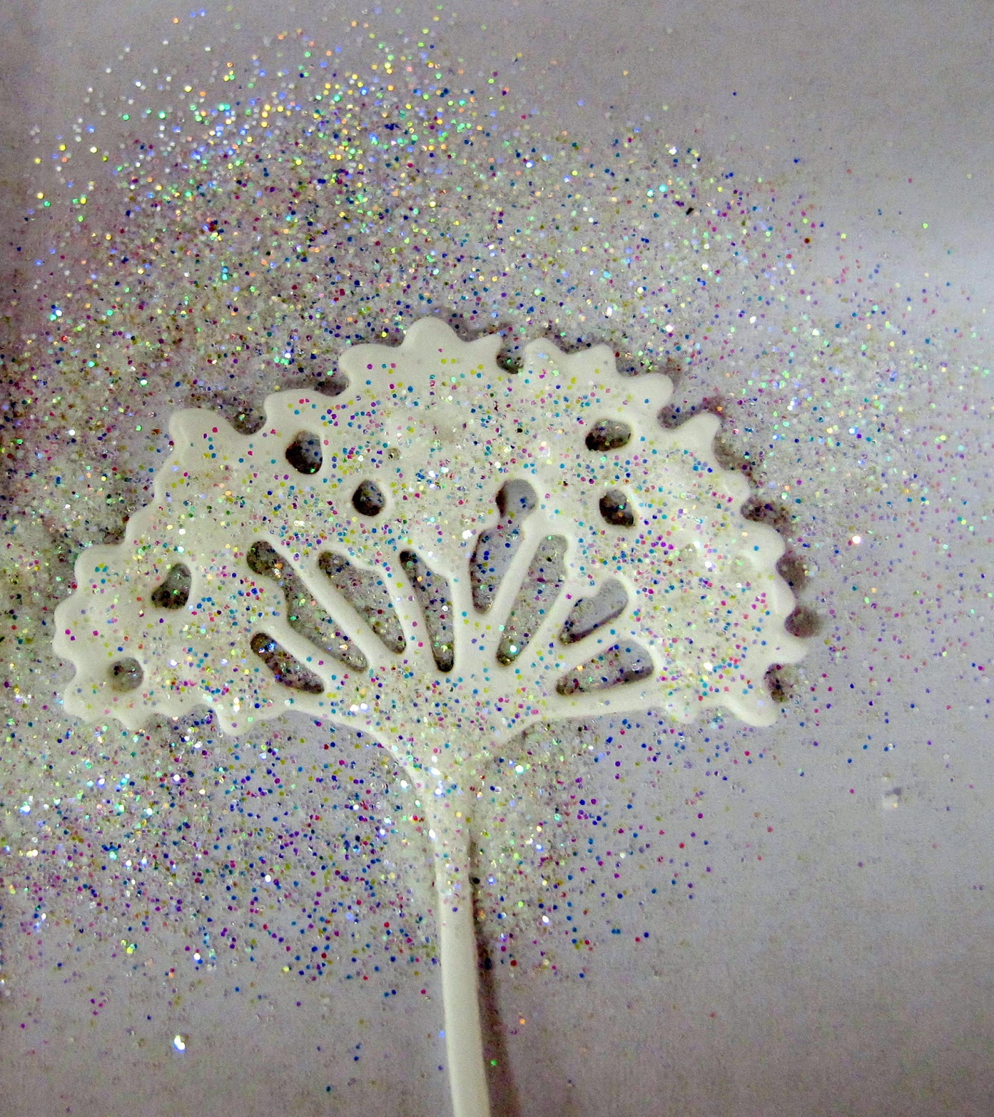 Dies R Us Pretty Vase of Flowers for You!