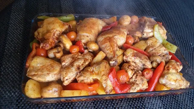 صينية الدجاج مع الخضار في الفرن على الطريقة التركية شهية ولذيذة جربوها Chicken with vegetables