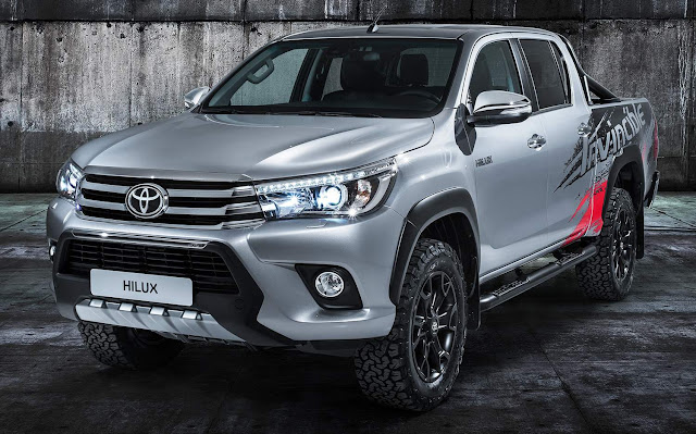 Toyota Hilux Invencible 