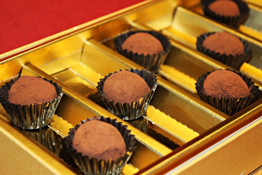 TRUFAS CON CAFÉ {CON LICOR DE CASTAÑAS Y RELLENAS DE CASTAÑAS}