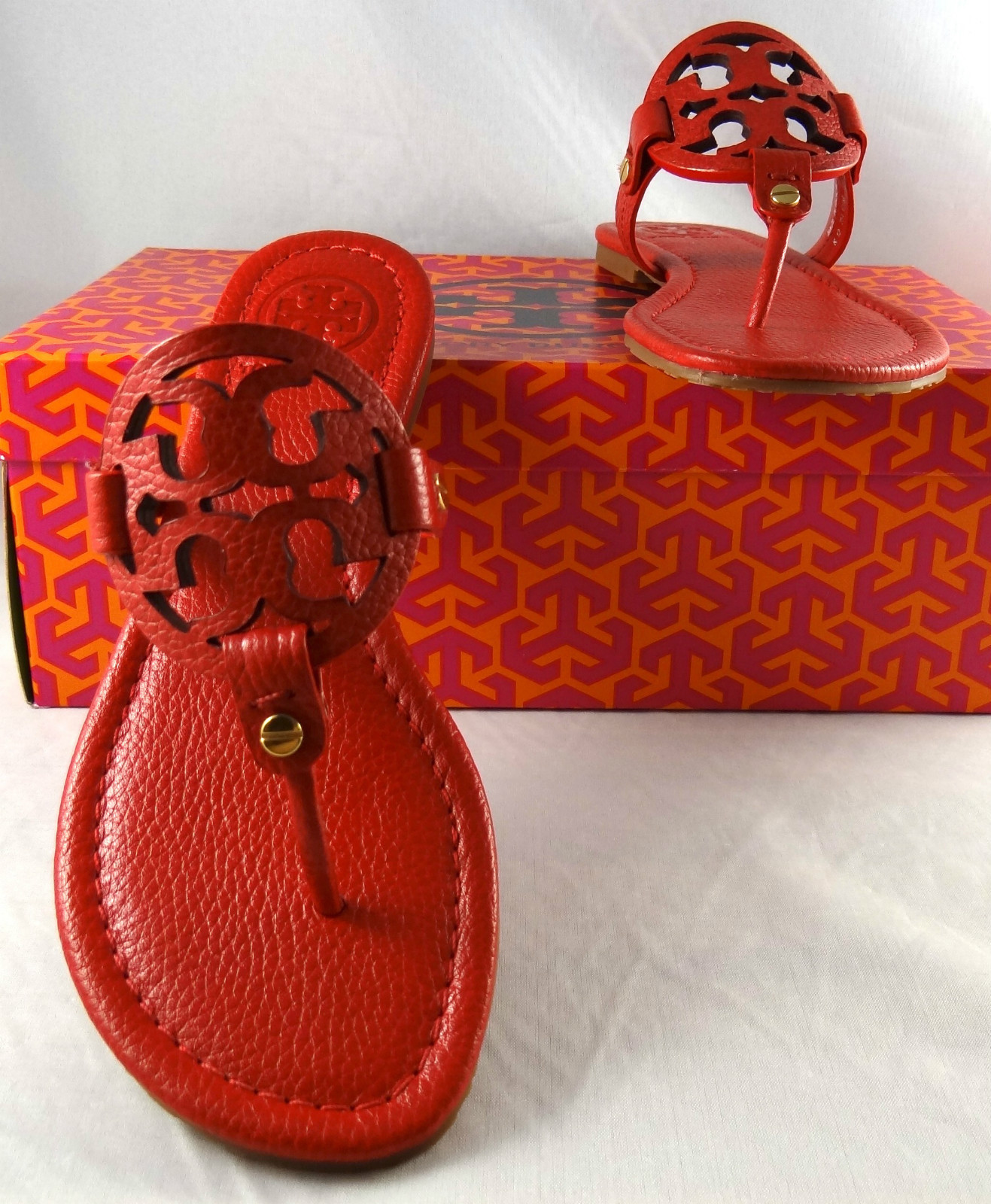 The Chic Sac: Tory Burch Leather Thong Sandals - 5 colors!