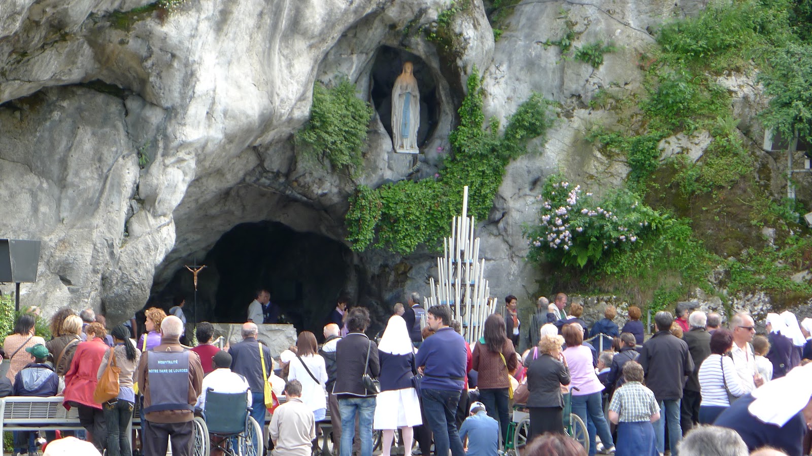 Mum from The South: The Beauty of Lourdes, France