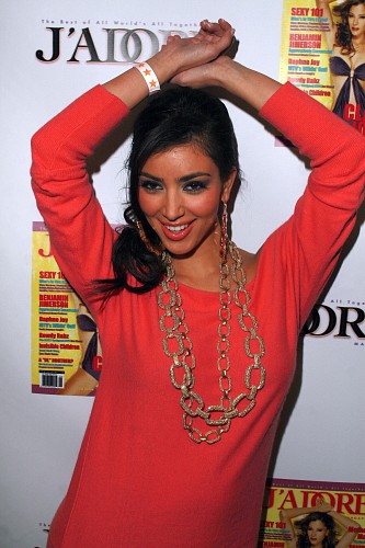 Hollywood Actress Hot Photos: Kim Kardashian Pictures