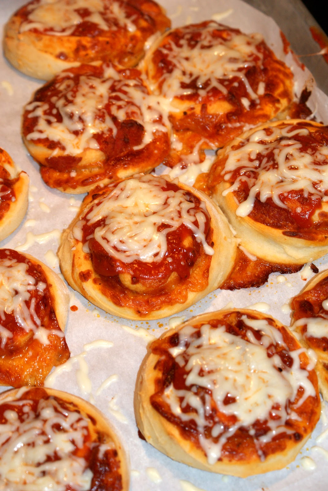 Snow Delicious Pizza Rolls or Calzones