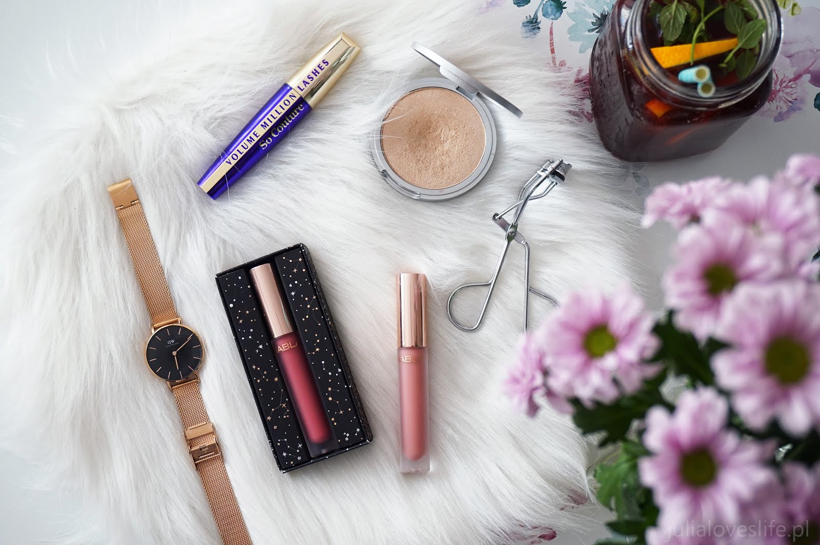 Matowe pomadki NABLA Dreamy Matte Liquid Lipstick | Roses & Vanilla Queen | recenzja i swatche